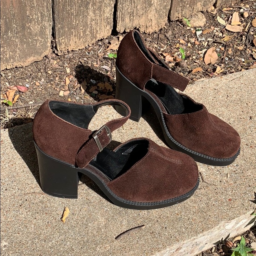 Esprit Vintage 90s Platform Chunky Suede Heels